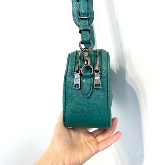 Coach Jes Crossbody With Horse And Carriage Embossed Pebbled leather Viridian